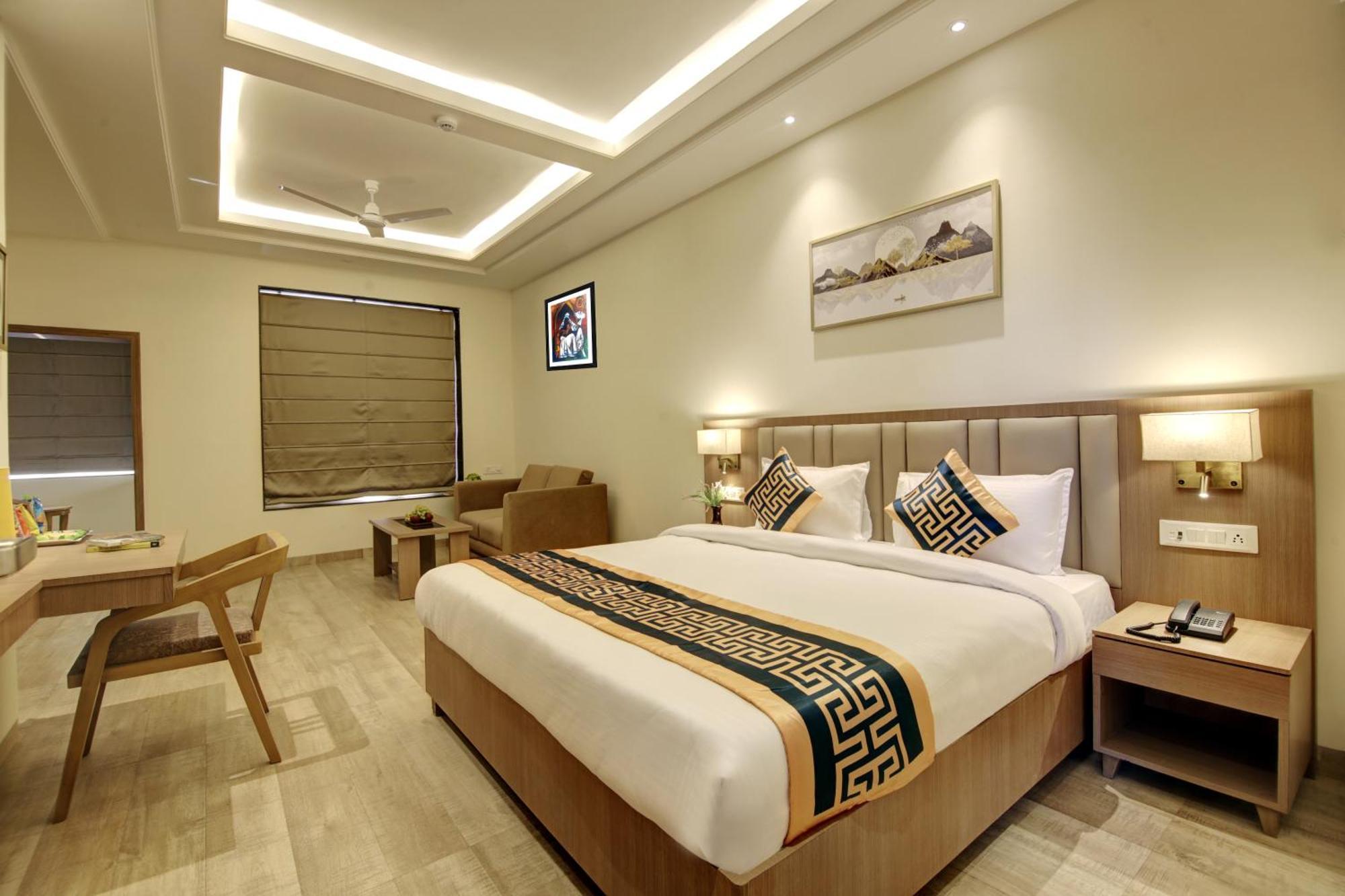 Airport Hotel Claytone Нью-Дели Экстерьер фото