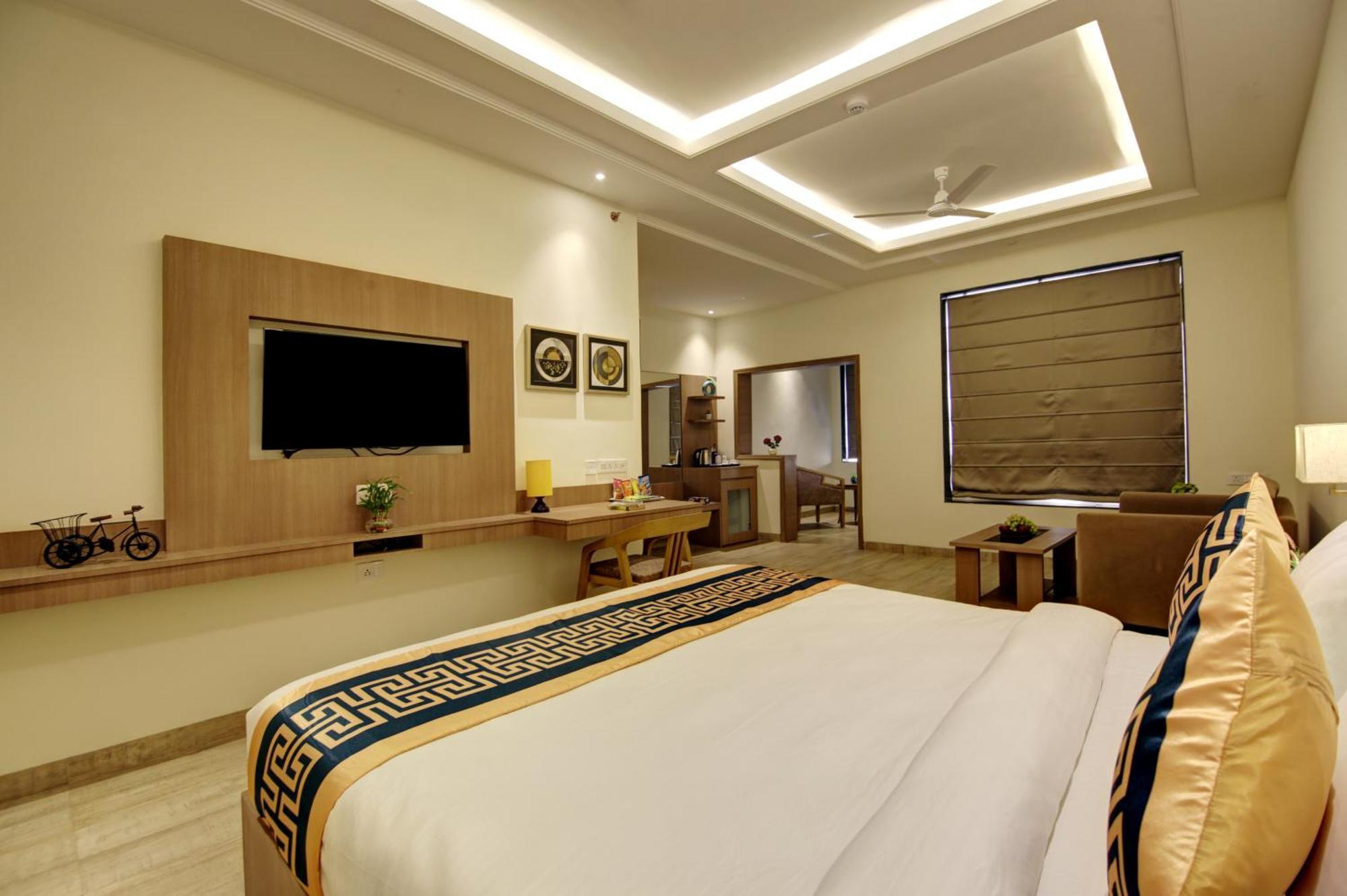Airport Hotel Claytone Нью-Дели Экстерьер фото