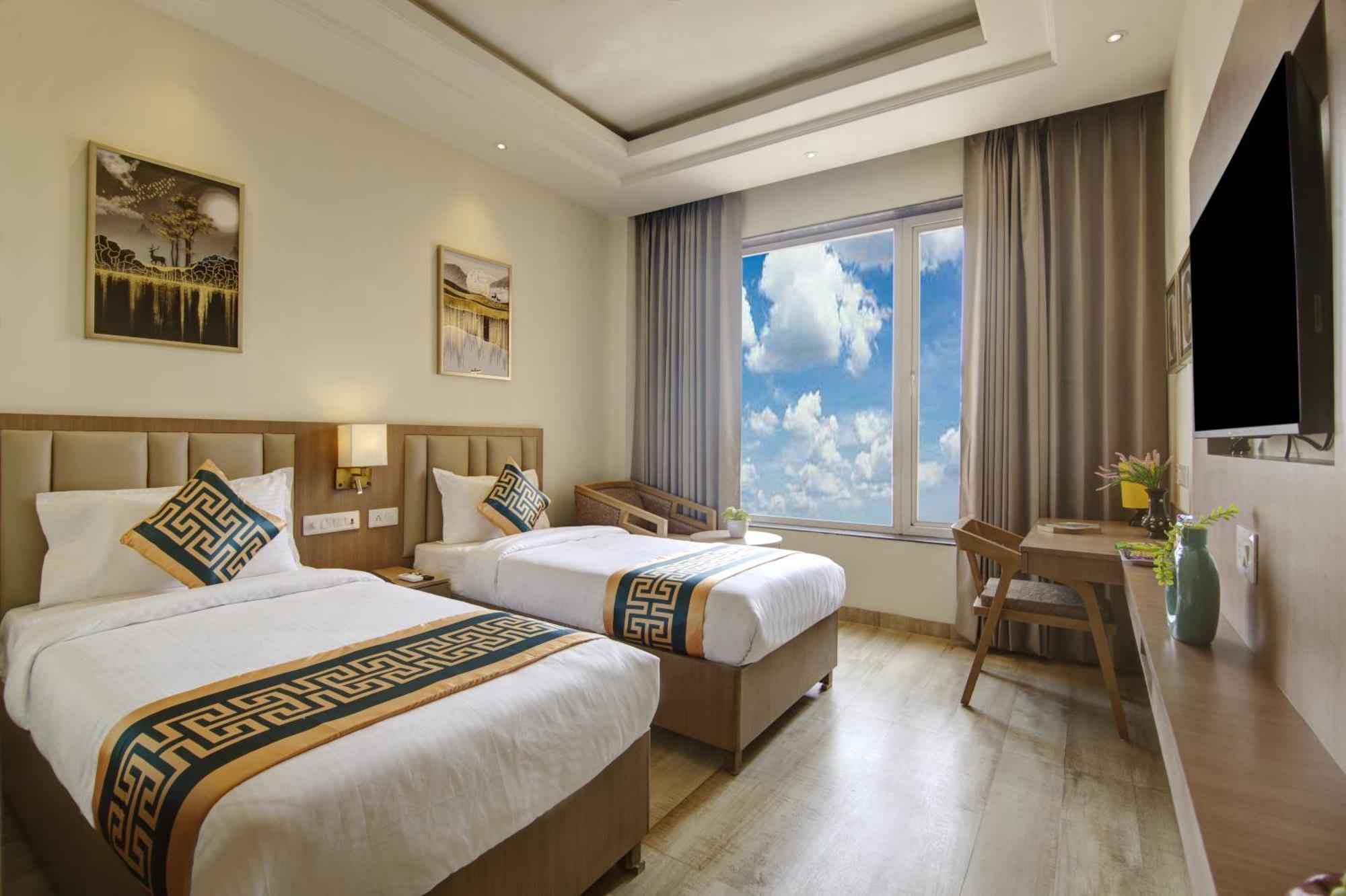 Airport Hotel Claytone Нью-Дели Экстерьер фото